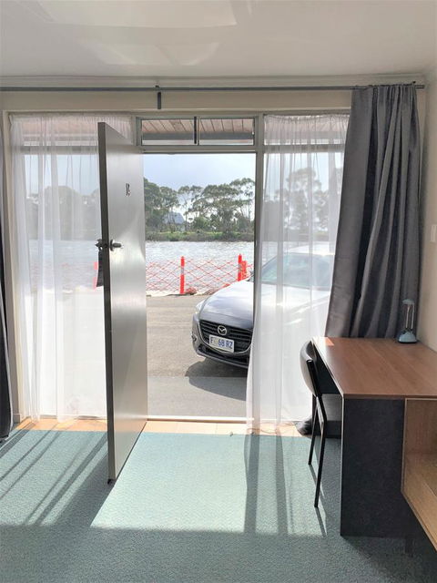 The Waterfront Wynyard - Accommodation Redcliffe 41