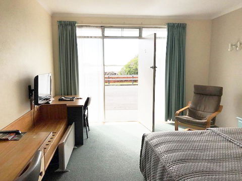 The Waterfront Wynyard - Accommodation Redcliffe 38