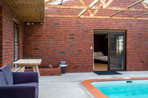 Acton Park Holiday Units - Accommodation Redcliffe 18