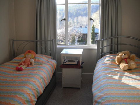 Maydena Chalet - Accommodation Redcliffe 13