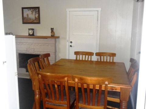 Maydena Chalet - Accommodation Redcliffe 15