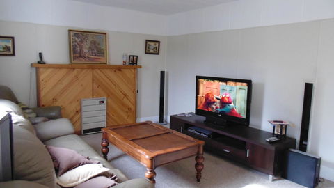 Maydena Chalet - Accommodation Redcliffe 4