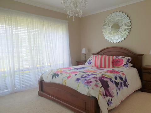 Garden By The Beach - Gateway To The East Coast, Close To Airport - Accommodation Redcliffe 2