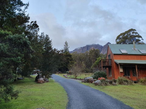 Roland B&B - Accommodation Redcliffe 32