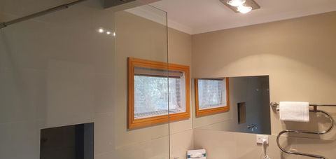 Roland B&B - Accommodation Redcliffe 7