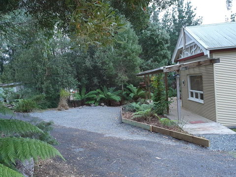Roland B&B - Accommodation Redcliffe 37