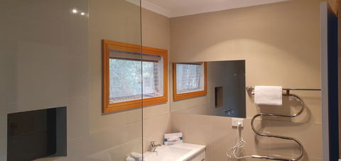 Roland B&B - Accommodation Redcliffe 6