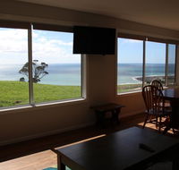 Penguin Seaside Farm - Accommodation Redcliffe