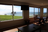 Book Penguin Accommodation Vacations Accommodation Redcliffe Accommodation Redcliffe