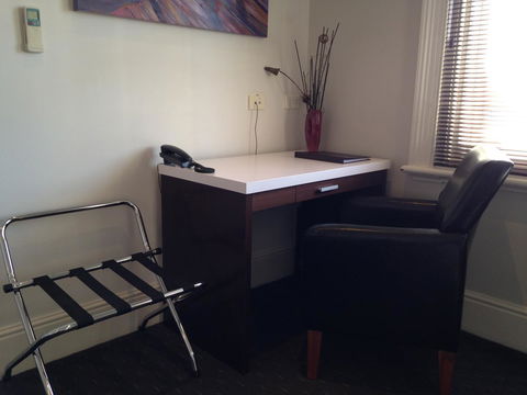 Auldington Hotel - Accommodation Redcliffe 19