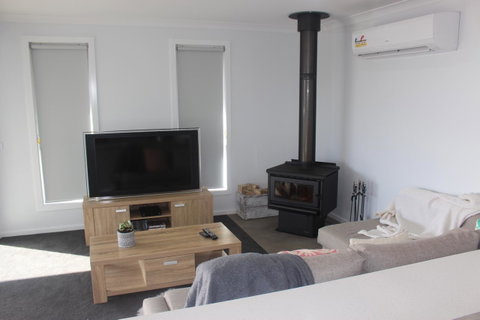 Hilltop Ocean Views å±±é¡¶æµ·æ™¯ - Accommodation Redcliffe 17
