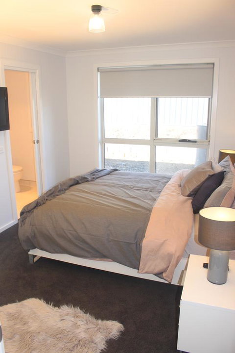 Hilltop Ocean Views å±±é¡¶æµ·æ™¯ - Accommodation Redcliffe 10