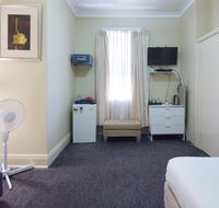 Neutral Bay Lodge - Accommodation Redcliffe