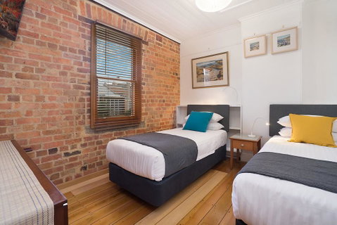 Newcastle Short Stay Apartments - 9 Alfred Street - Accommodation Redcliffe 1