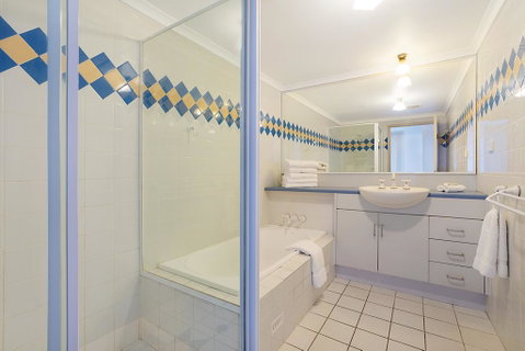 Newcastle Short Stay Apartments - Sandbar Newcastle Beach - Accommodation Redcliffe 3