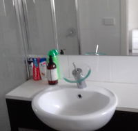 Nice single room in modern townhouse - Accommodation Redcliffe