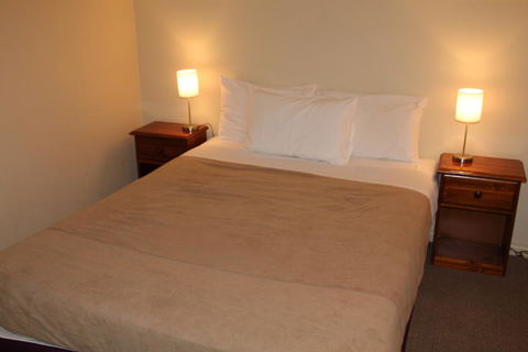 Nireeda Apartments On Clare - Accommodation Redcliffe 3
