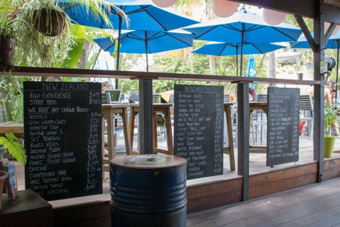 Nomads Noosa Backpackers - Accommodation Redcliffe 2