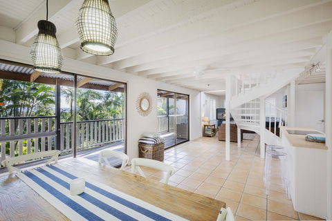 Noosa Beach Cottage - Accommodation Redcliffe 2