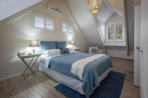 Noosa Beach Cottage - Accommodation Redcliffe 0