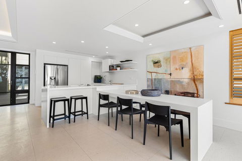 Noosa Court 3 - Accommodation Redcliffe 3