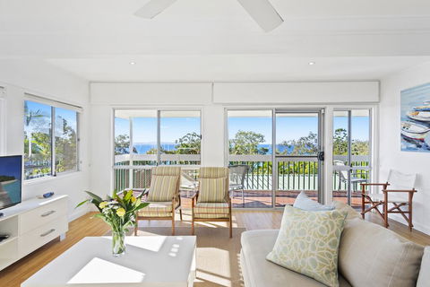 Noosa Escape - Accommodation Redcliffe 0