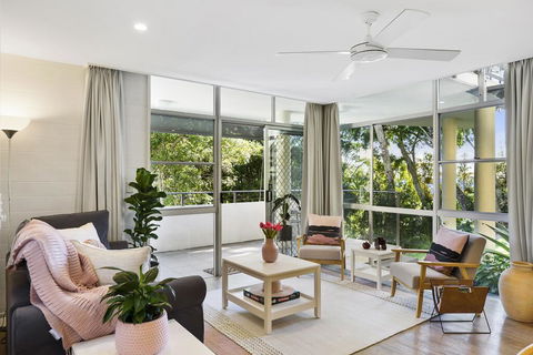 Noosa Heads Beach Comfort - Unit 3 Yaringa, 29 Noosa Drive - Accommodation Redcliffe 0
