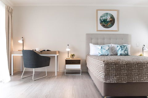 Noosa Heads Motel - Accommodation Redcliffe 0