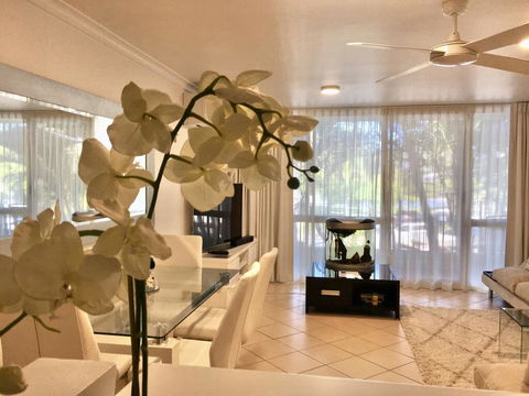 Noosa Luxury Apartment - Accommodation Redcliffe 2