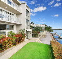 Noosa Shores Apartment 10 - Accommodation Redcliffe