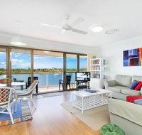 Noosa Shores Apartment 30 - Accommodation Redcliffe