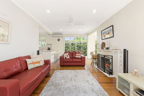 North Haven Lovely Coastal Beach House, Private Garden, Walk To Beach And Village - Accommodation Redcliffe 3