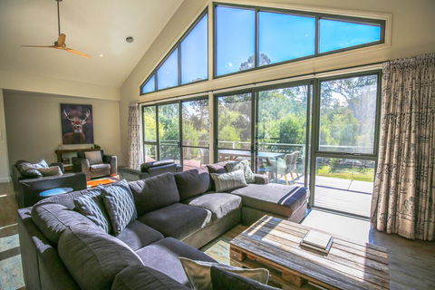 Northern Exposure - Accommodation Redcliffe 2