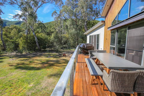Northern Exposure - Accommodation Redcliffe 1