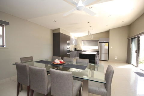 NORTHERN HAVEN-3/16 David Campbell St NH - Accommodation Redcliffe 2
