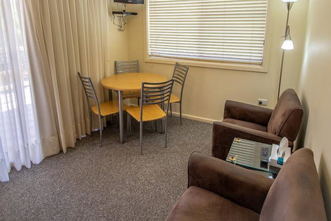 Nundle Accommodation - Accommodation Redcliffe 1