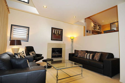 Oberdere 3 - Accommodation Redcliffe 1