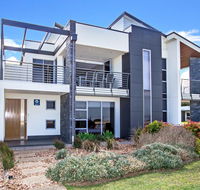 Ocean 180A - Accommodation Redcliffe