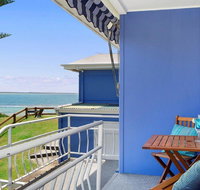 Ocean Blue Apartment Four - apartment on 2nd level - Accommodation Redcliffe