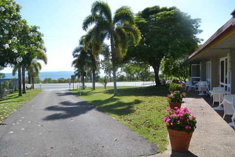 Ocean View Motel Bowen - Accommodation Redcliffe 2