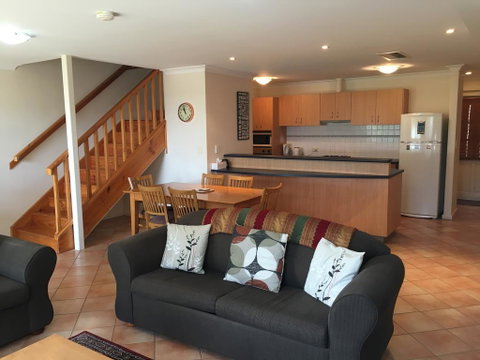 Ocean View Port Geographe - Accommodation Redcliffe 1