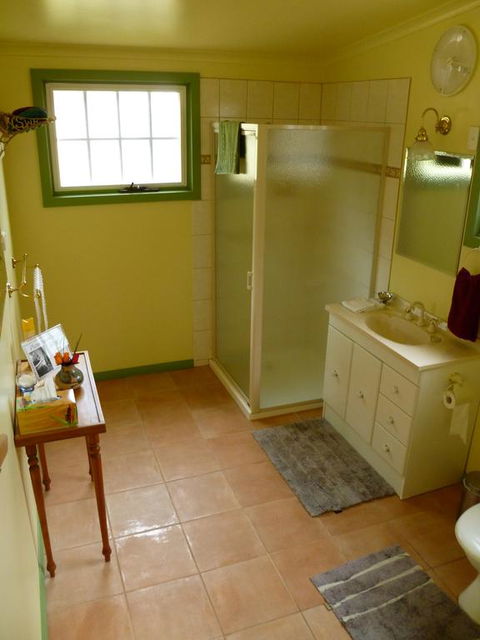 Old School B & B - Accommodation Redcliffe 2