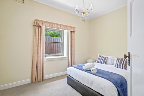 Old World Charm On Shannon - Accommodation Redcliffe 3
