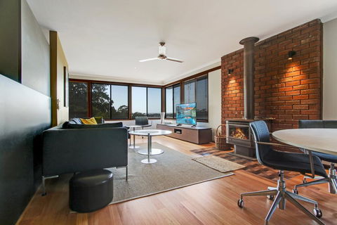 On The Hill At Metung - Accommodation Redcliffe 3