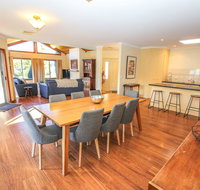 On The Trail - Accommodation Redcliffe