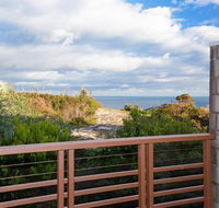 One Mile Ridge' 12a/26 One Mile Close - stunning views air con infinity pool - Accommodation Redcliffe