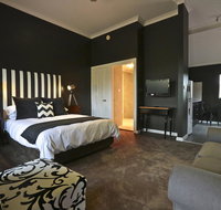 One Paddock Currency Creek Winery Villas - Accommodation Redcliffe