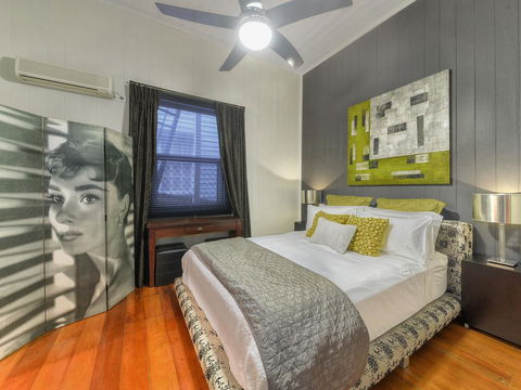 One Thornbury - Accommodation Redcliffe 3