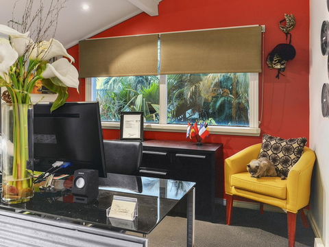 One Thornbury - Accommodation Redcliffe 2