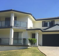 Orana Beach holiday home at Boat habour - Accommodation Redcliffe